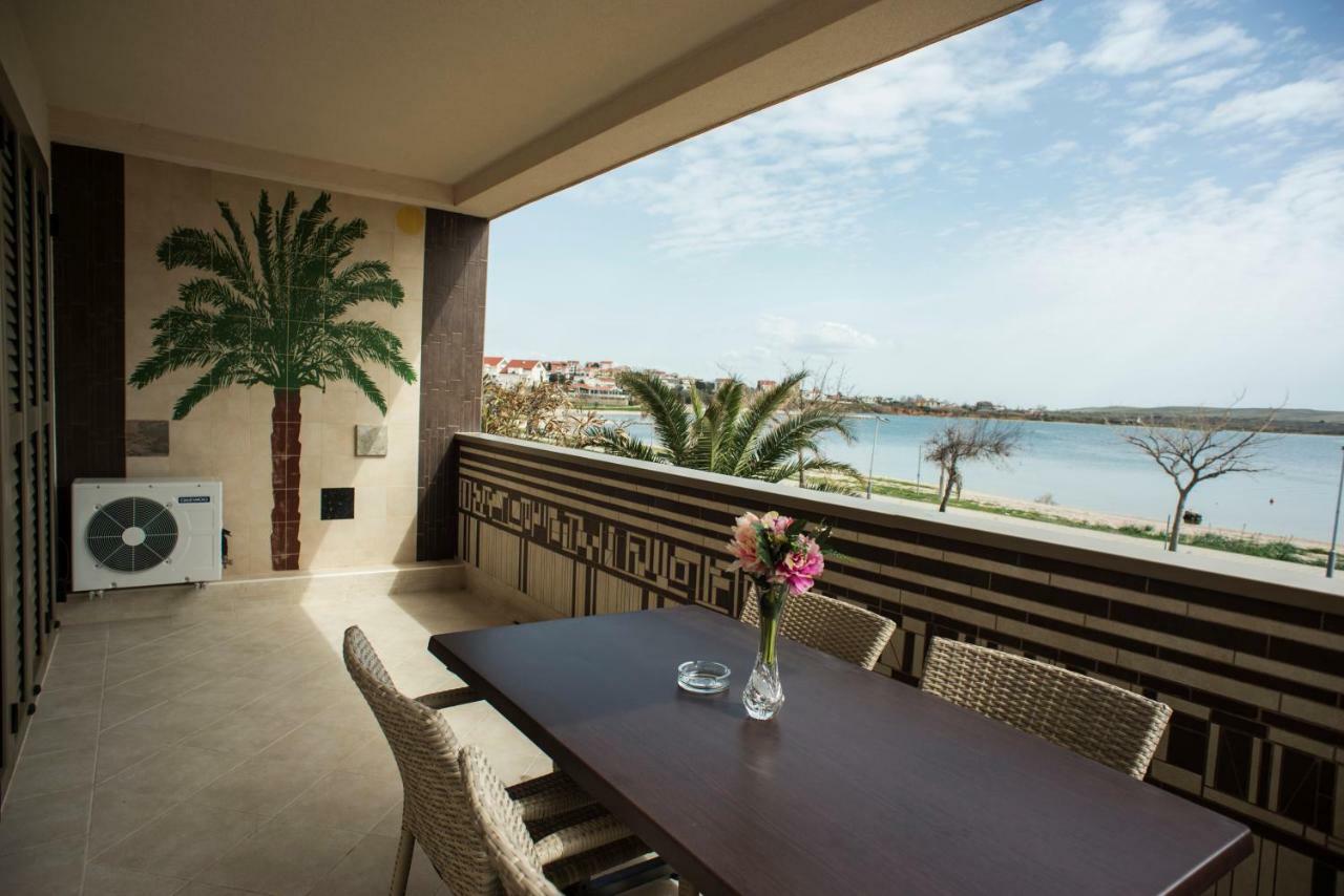 Apartments Svijet Mora 2 Povljana Luaran gambar