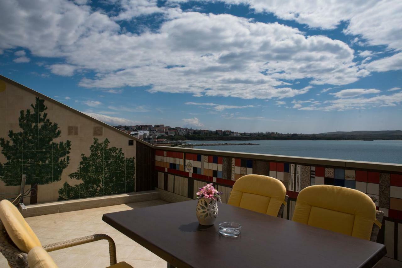 Apartments Svijet Mora 2 Povljana Luaran gambar